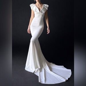 Alamour The Label White Gown